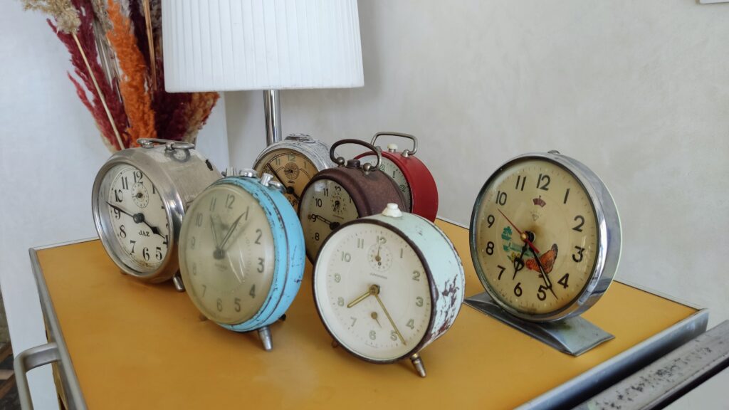 Decoration clocks Taghazout coworking spot Decoration clocks Taghazout coworking spot